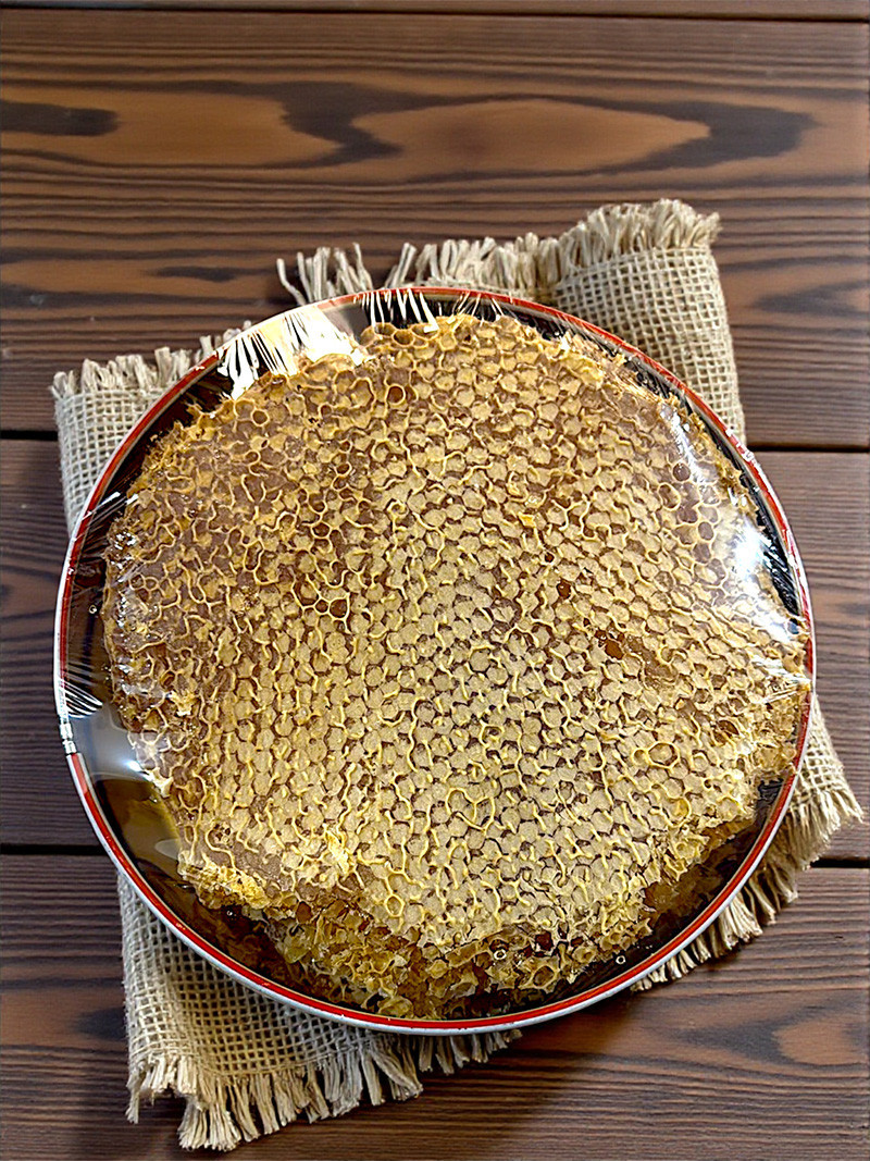 Karakovan Petek Balı 1 kg.